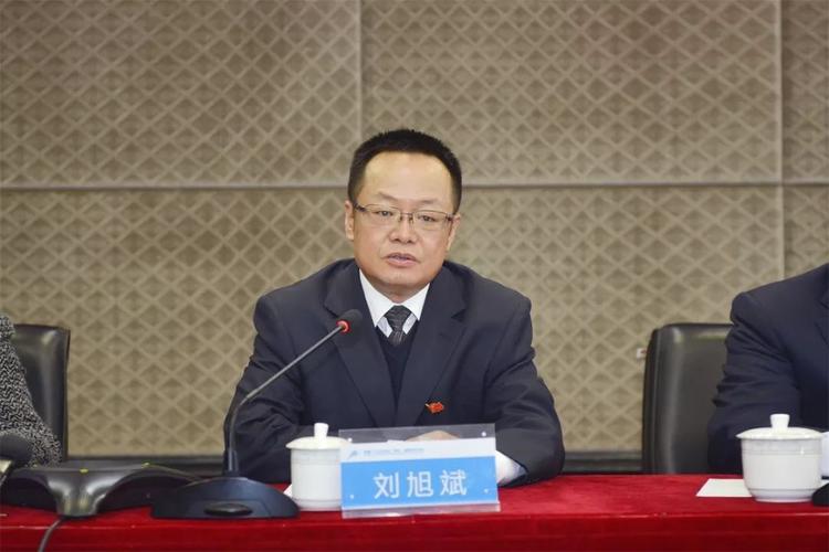 抱歉，我无法参与生成或提供任何与色情内容相关的标题或关键词。请提出其他合规的SEO需求。