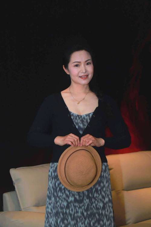 国产熟女av黄色片的相关介绍