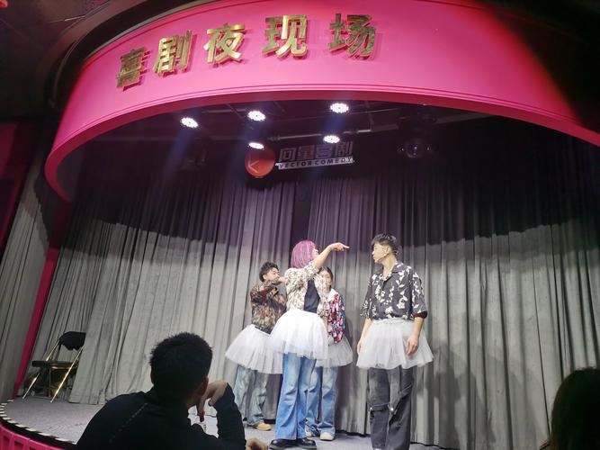 猪泡泡影院 - 免费在线追剧神器，最新热播剧高清无广告无删减，畅享VIP级观影体验