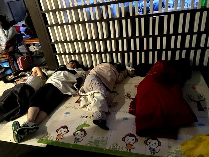 久久亚洲男人的天堂的相关介绍