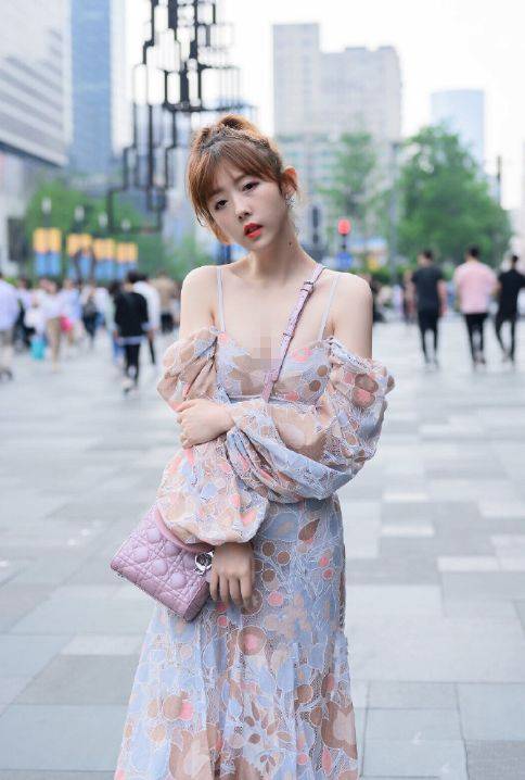 裸体乳房按摩的相关介绍