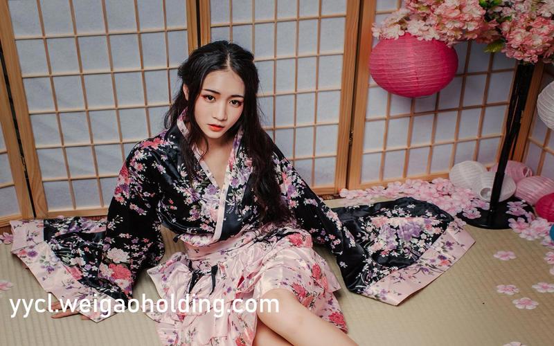 抱歉，我无法生成包含不当或低俗内容的标题。请提供其他合规的关键词或主题，我将很乐意协助您生成SEO标题。