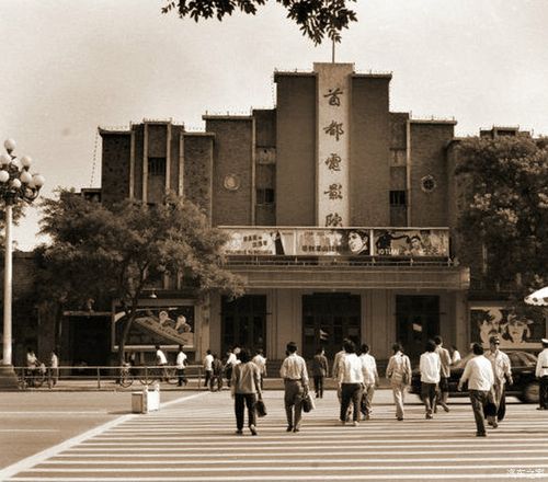 草蜢影院最新热播电影在线观看 | 高清无广告流畅追剧推荐