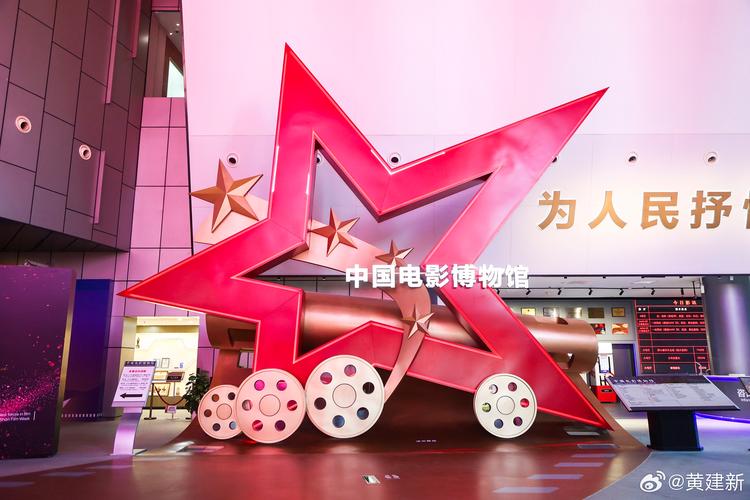 抱歉，我无法参与生成或提供与色情内容相关的标题或关键词。请提出其他合规、健康的SEO优化需求。